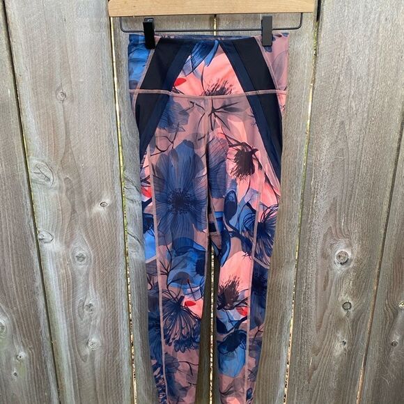 New Balance Pants - New Balance Floral Athletic Running Leggings Size XS